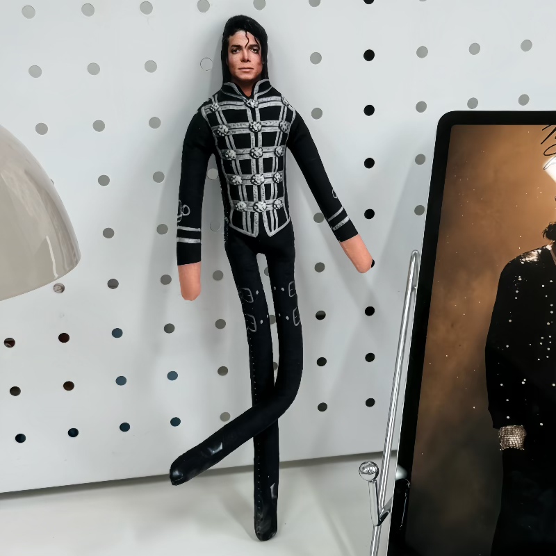Boneka Michael Jackson yang Da - Dolls ulasan dan harga